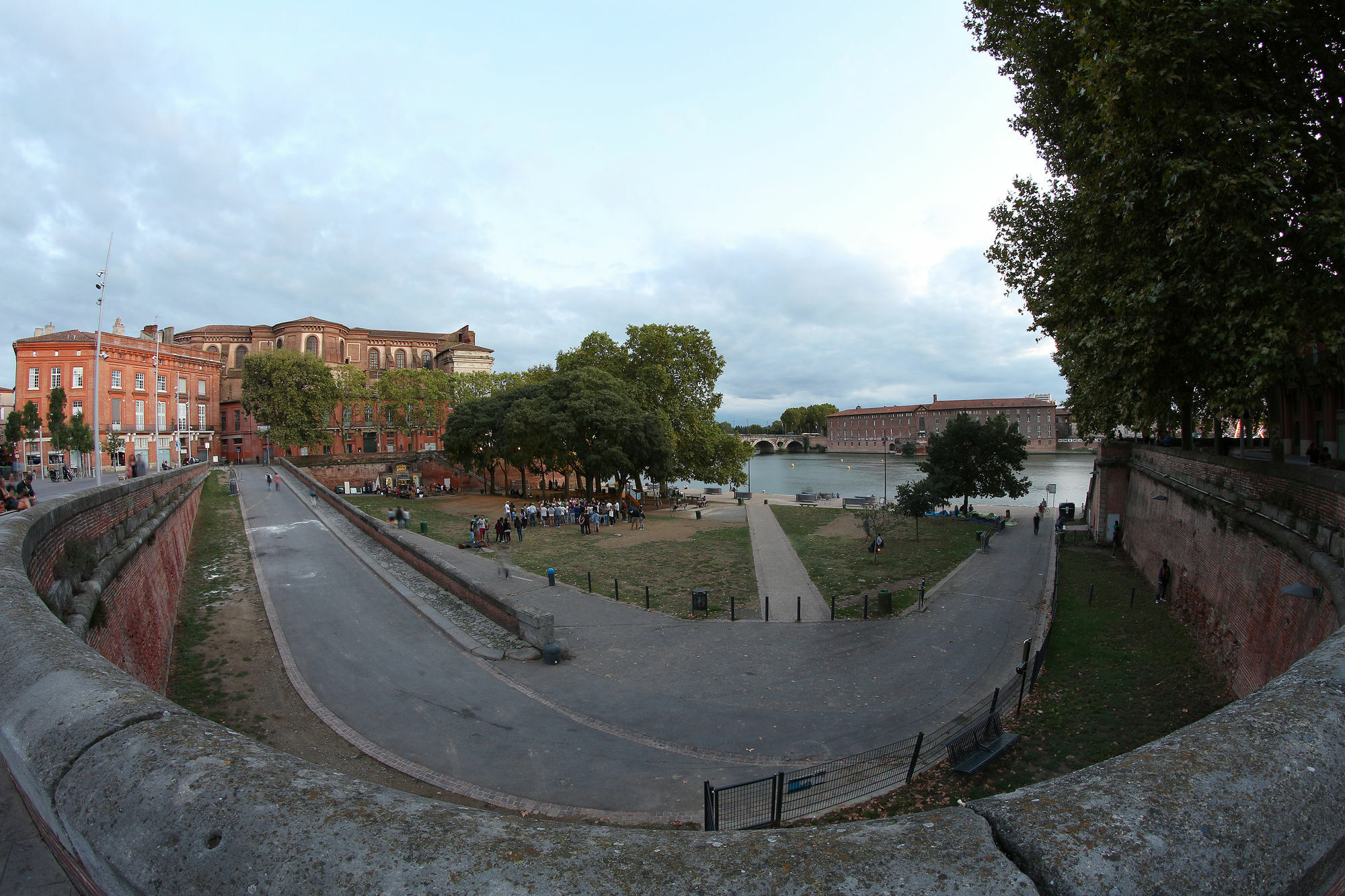 Riverside Tuluza Zewnętrze zdjęcie